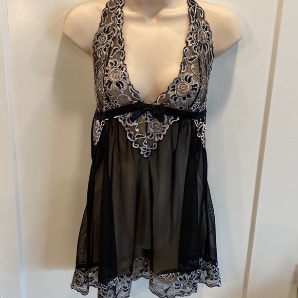 Avidlove lace teddy sheer black with white floral lace. G-String Panty Size L - Picture 12 of 17